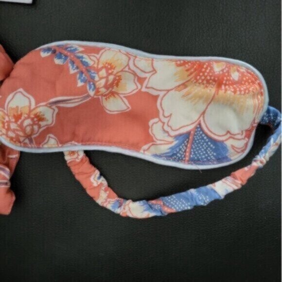 ONEILL  Eye Mask Set  New with pouch travel vacation sleep - Picture 4 of 5